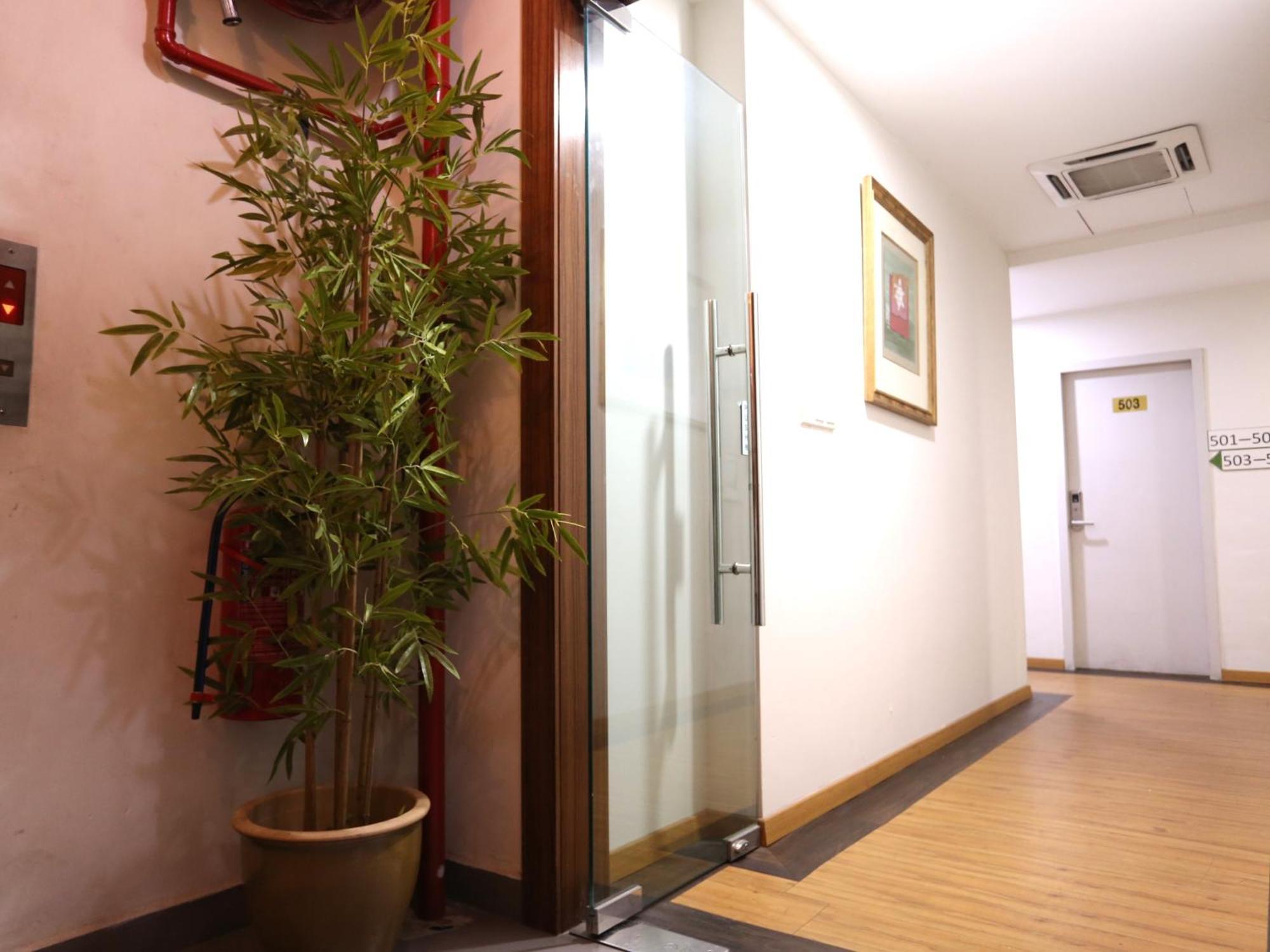 Eco Hotel At Bbcc クアラルンプール エクステリア 写真